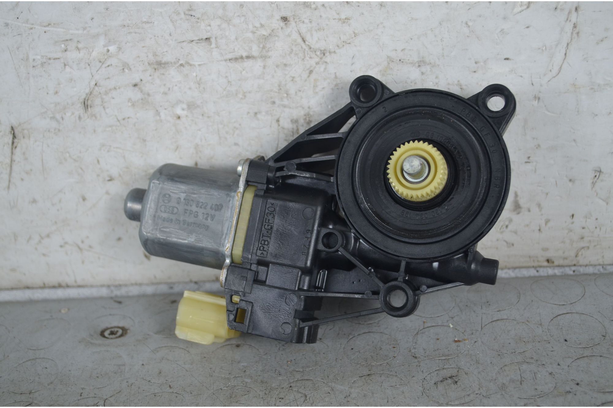 Motorino Alzacristalli Anteriore DX Ford Fiesta VI Dal 2008 al 2017 Cod 0130822407  1734608337471