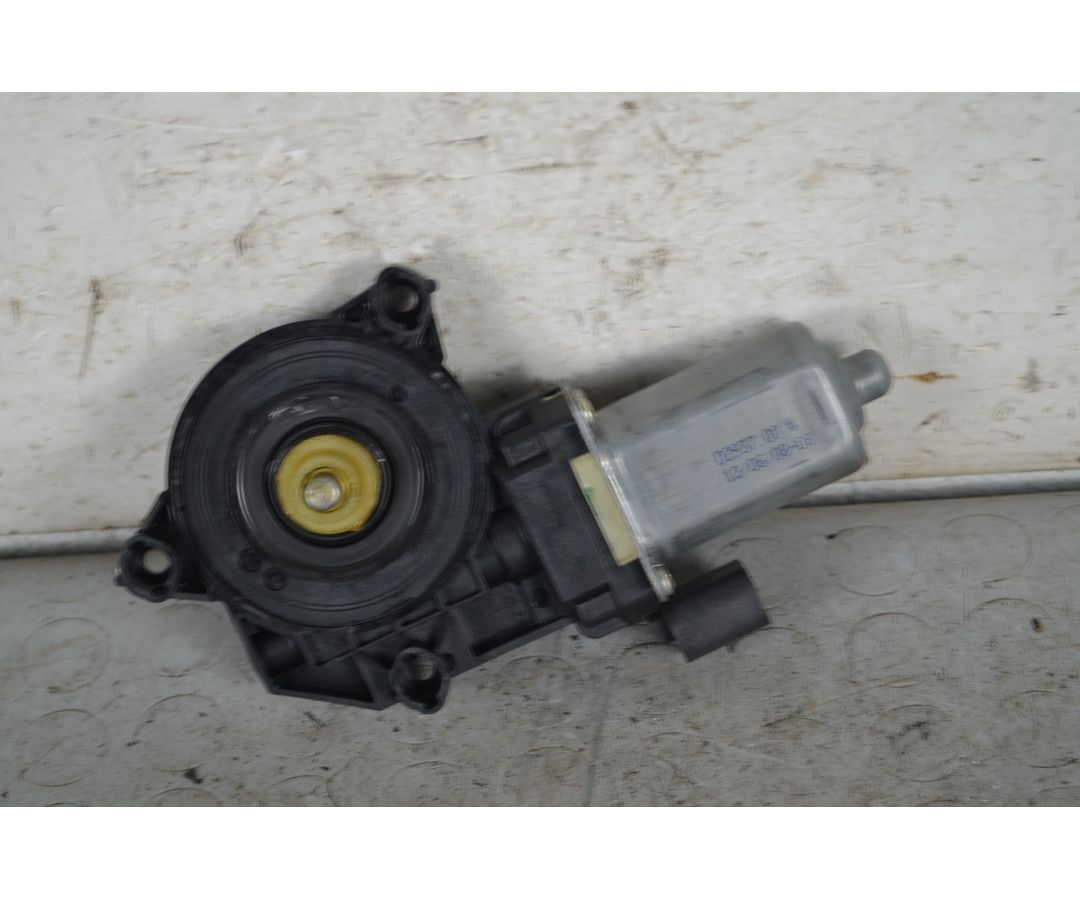 Motorino alzacristallo anteriore DX Alfa Romeo 159 Dal 2005 al 2011 Cod D293700  1735564972089