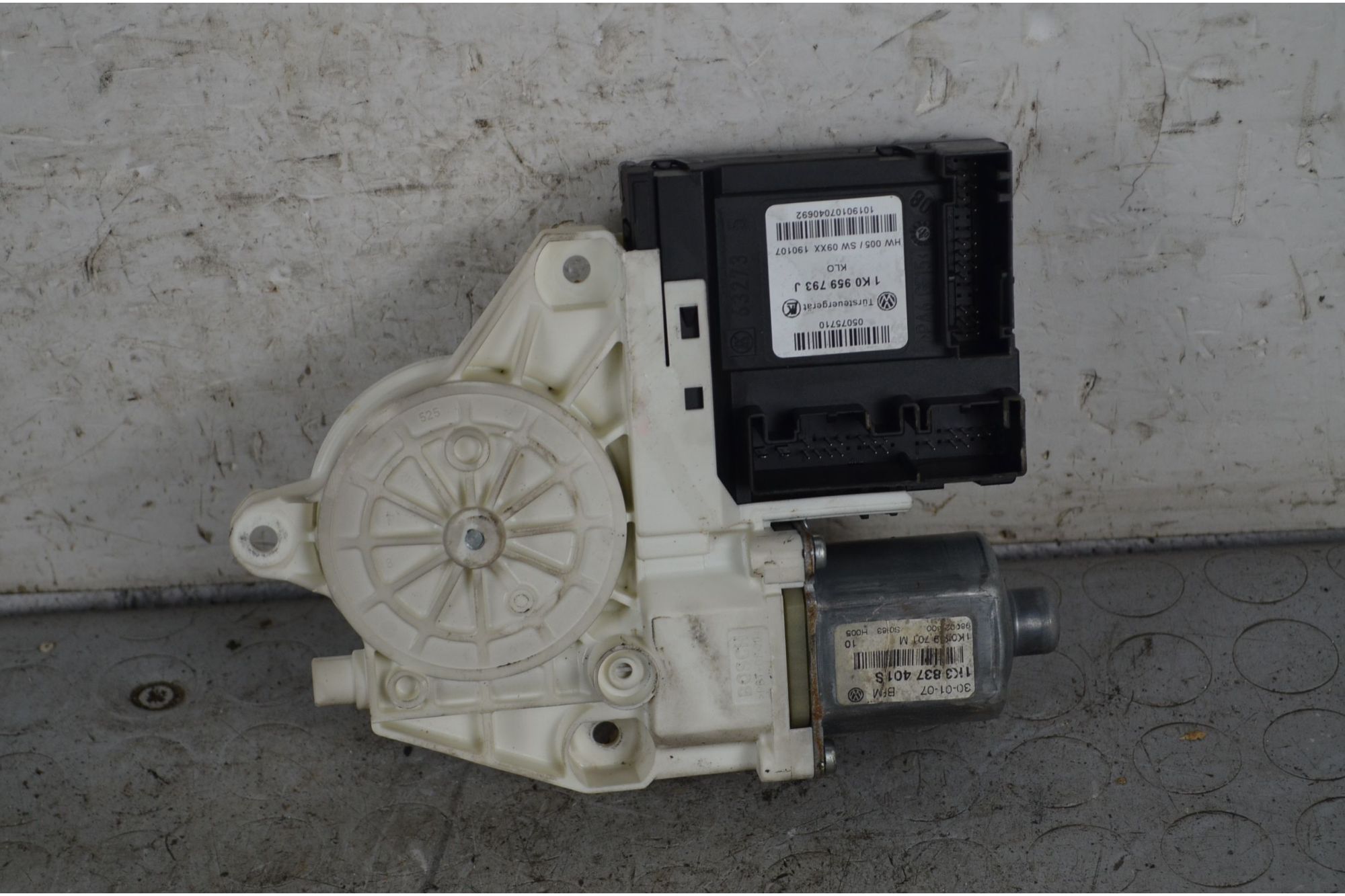 Motorino Alzacristalli Anteriore SX Volkswagen Golf V Dal 2003 al 2009 Cod 1K0959793J  1735828583235