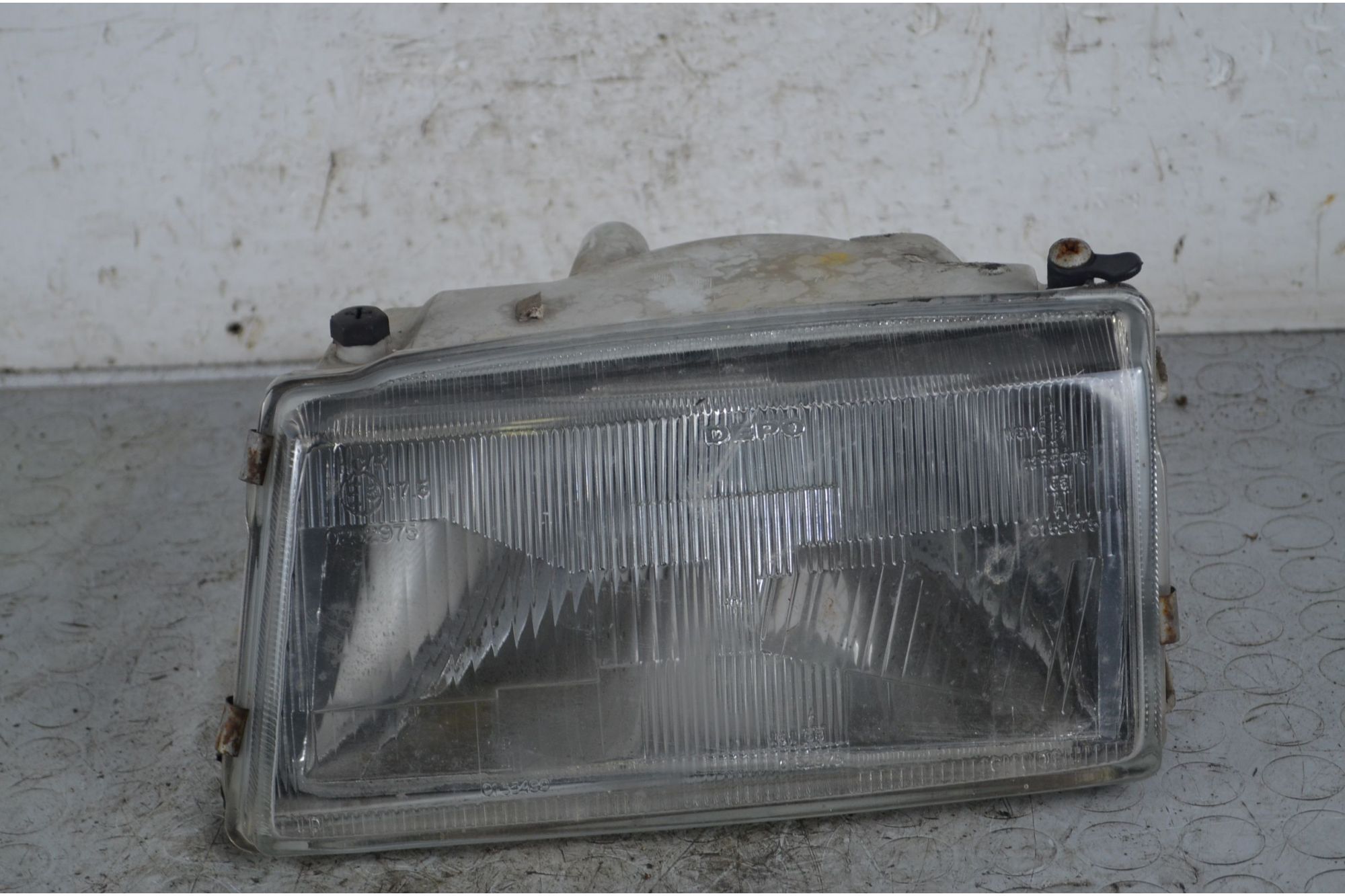 Faro Anteriore SX Iveco Daily Dal 1989 al 2000  1736495382107