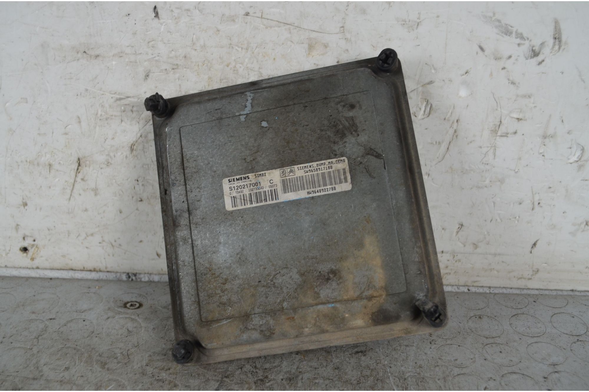 Centralina ECU Peugeot 1007 Dal 2005 al 2010 Cod S120217001  1737016581443