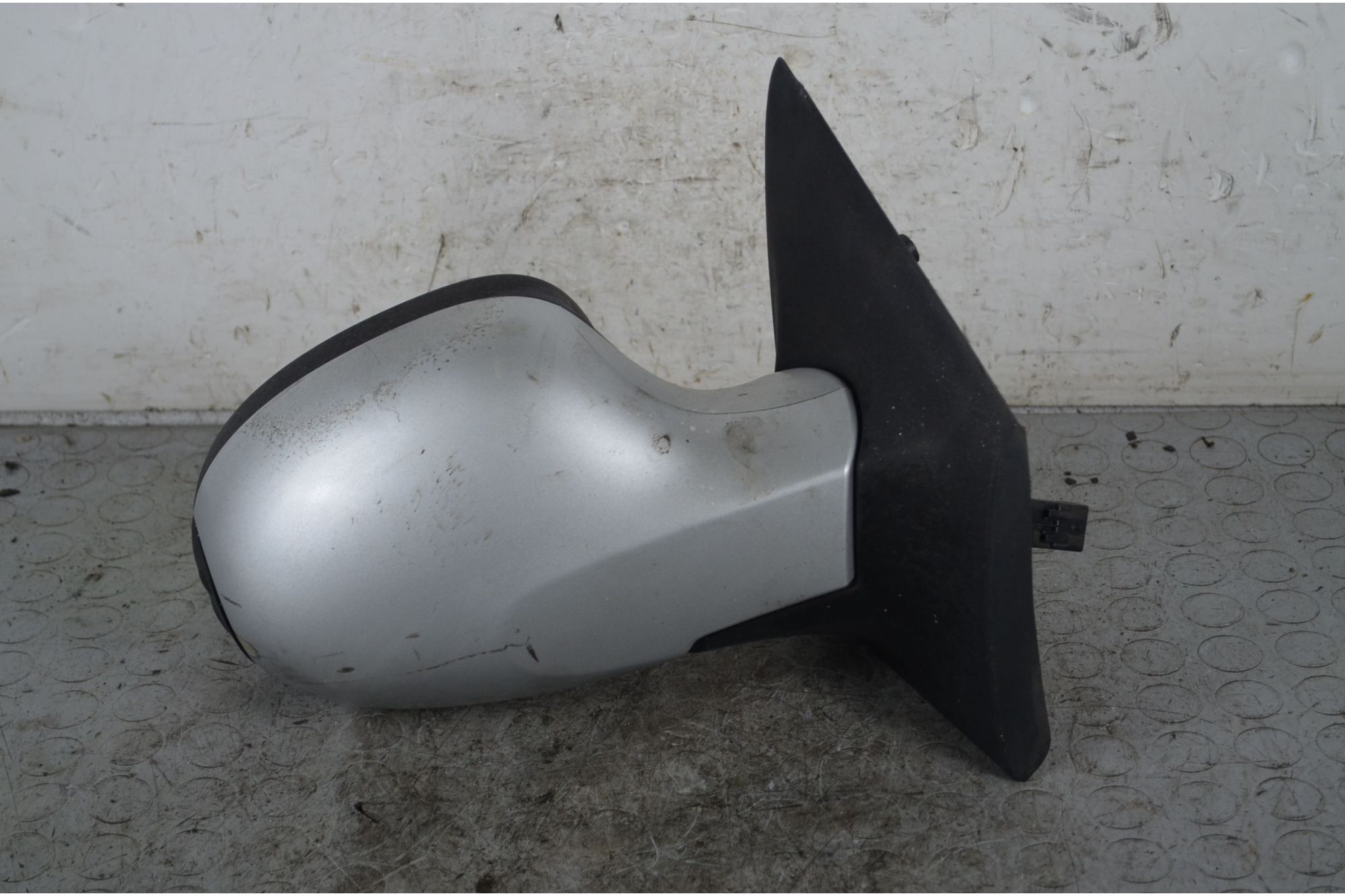 Specchietto Retrovisore esterno DX Renault Twingo Dal 2007 al 2014 Cod 963014304R  1737541701866