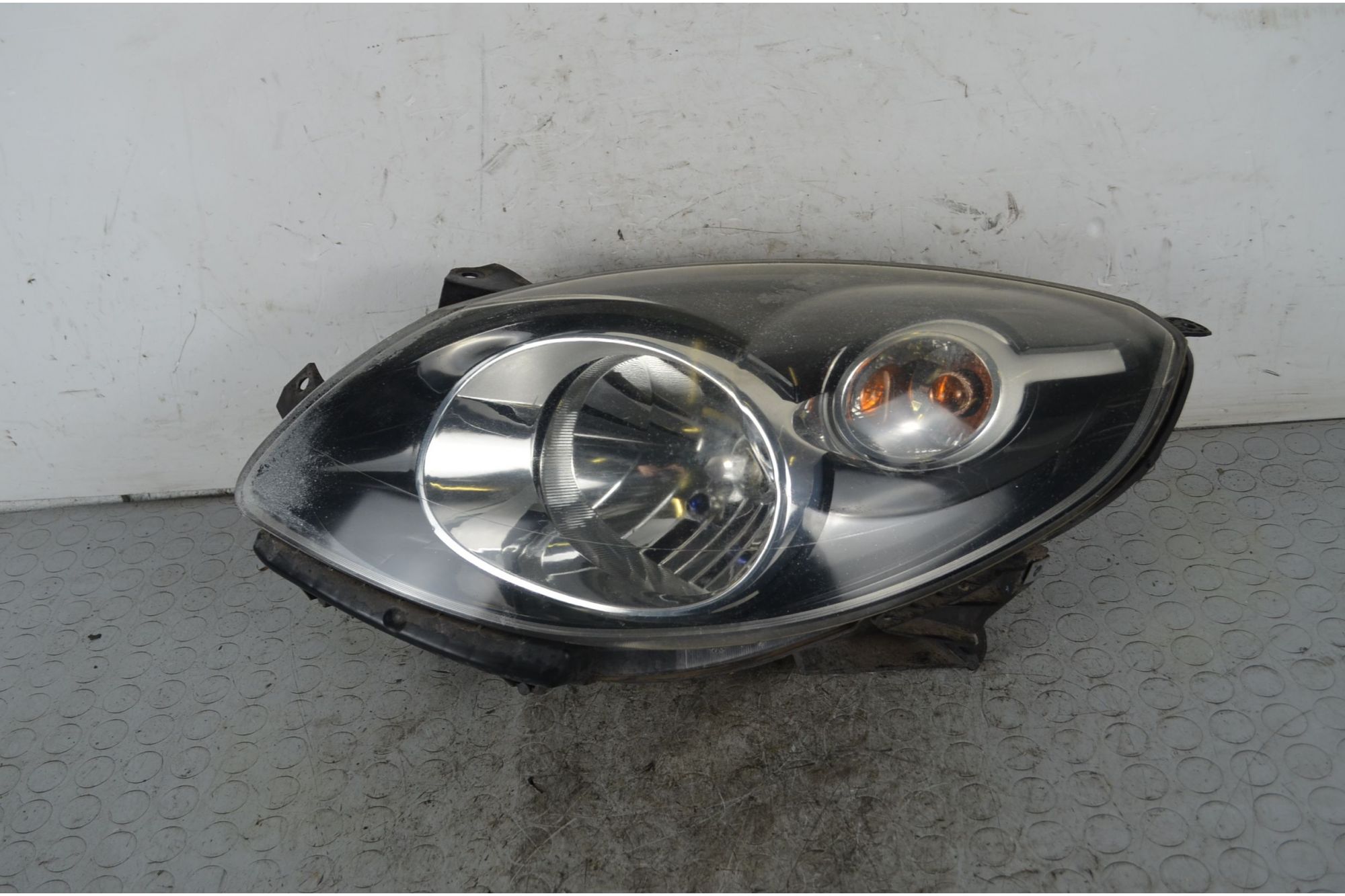 Faro fanale anteriore SX Renault Twingo II Dal 2007 al 2014 Cod 260602496R  1737706285675