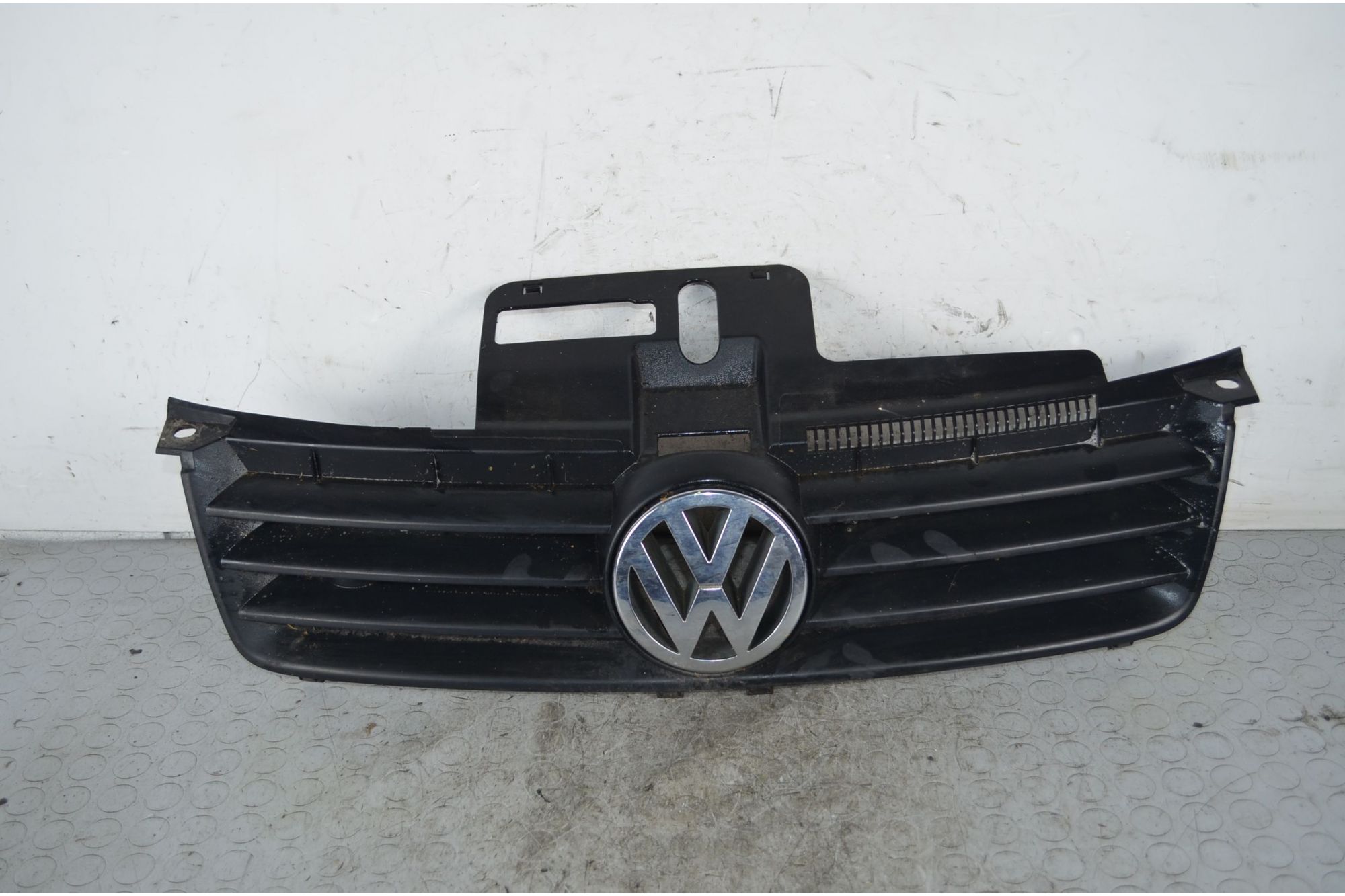 Griglia Anteriore Volkswagen Polo 9N  Dal 2001 al 2009 Cod 600853651  1737963261214