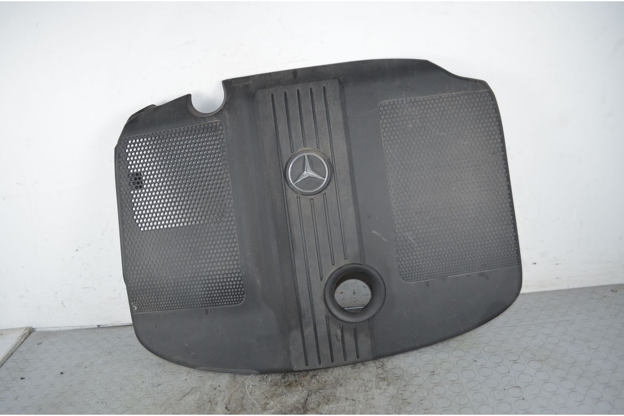 Coperchio del motore Mercedes Classe C W204 Dal 2007 al 2011 Cod A6510102167  1739546821723