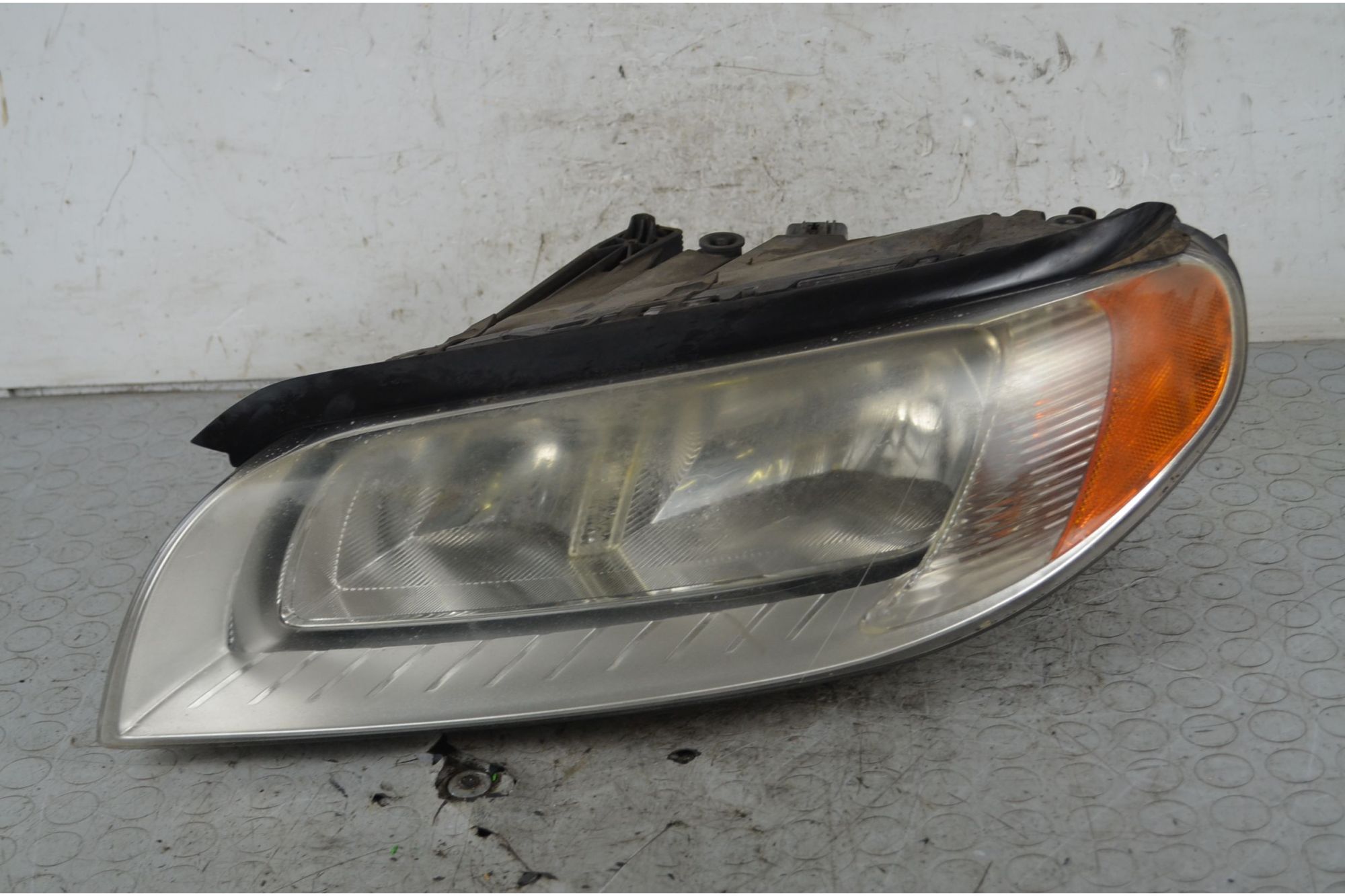 Faro Anteriore SX Volvo V70 Dal 2007 al 2016 Cod 31214351  1739954767125