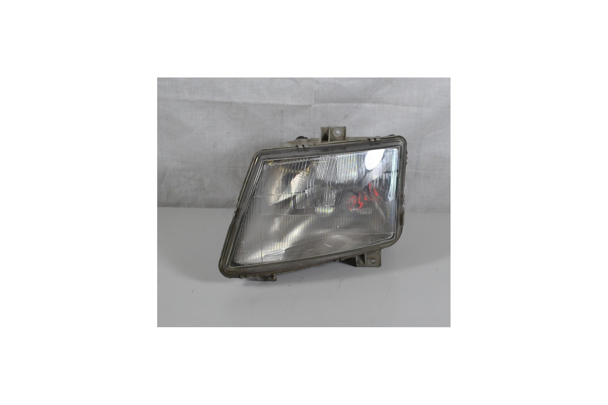 Faro anteriore SX Mercedes Vito Dal 1995 al 2003 Cod 6388200051  1619616962153