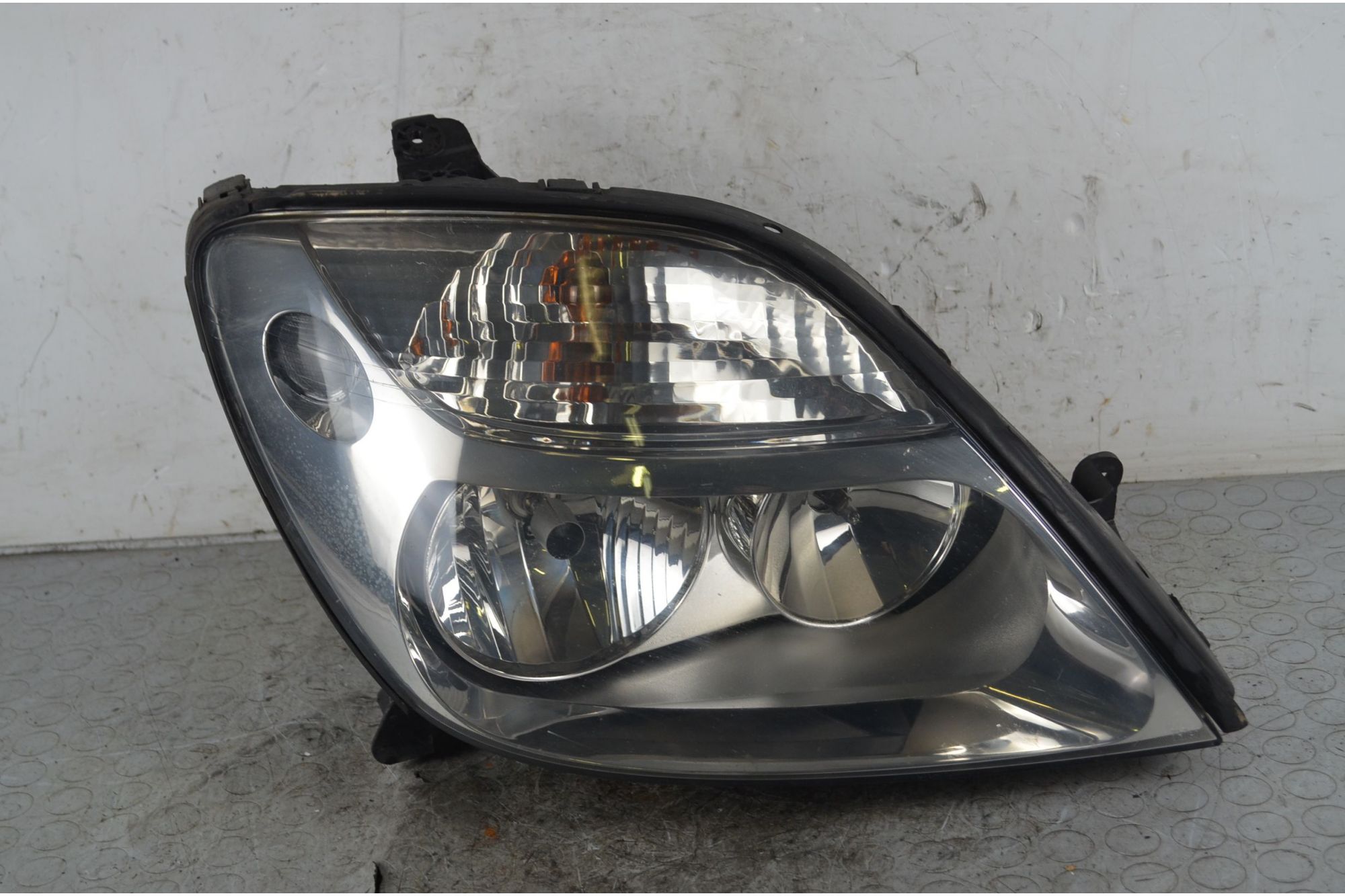 Faro Anteriore DX Renault Scenic Dal 1999 al 2003 Cod 7701047600  1741268248733