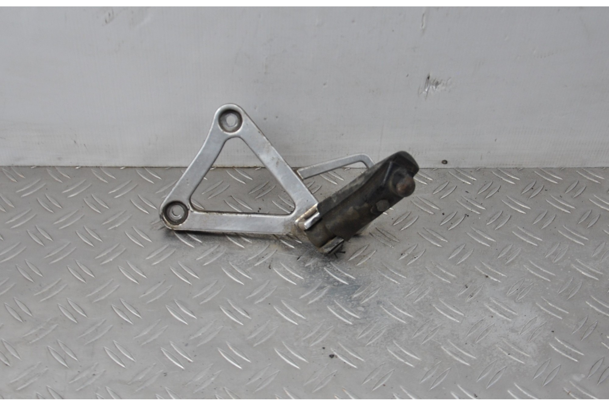 Pedana Poggiapiedi Sinistra Honda NS 125 F dal 1985 al 1990  1621603027301