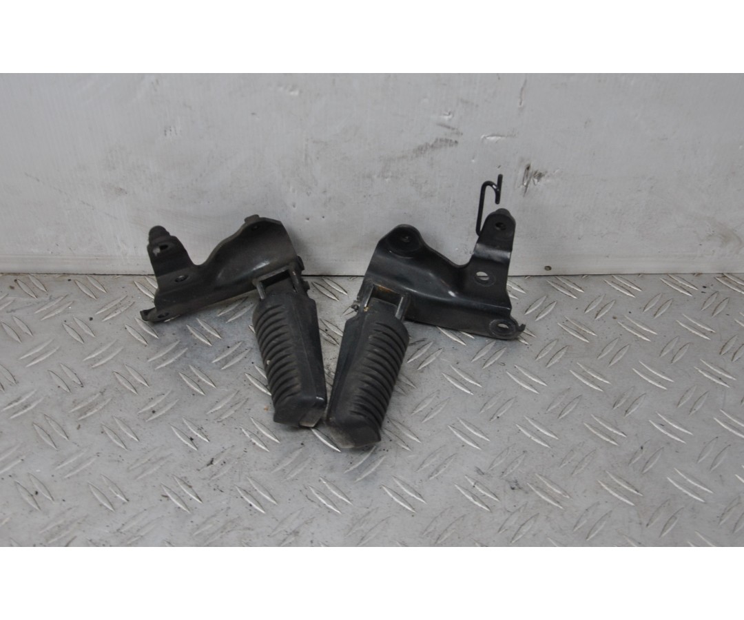 Coppia Pedane Poggiapiedi Passeggero Yamaha Tmax T-Max 500 dal 2004 al 2007  1626951182757