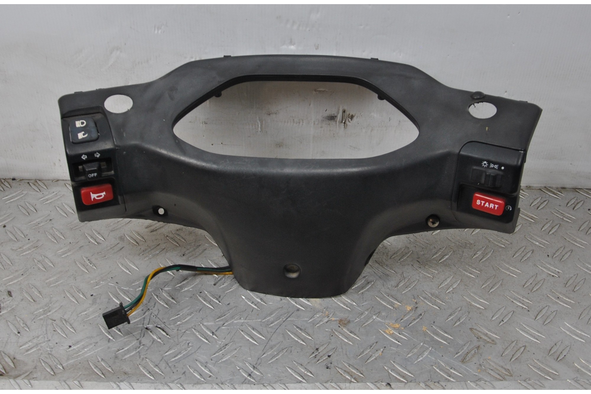 Carena PortaStrumentazione Yamaha Cygnus R 125 dal 1996 al 1999  1632749324551