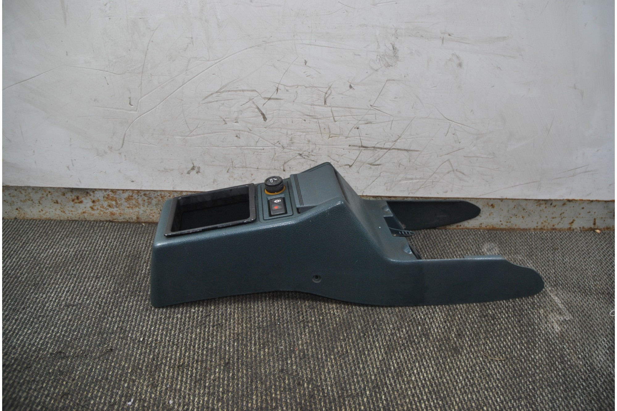 Tunnel Centrale Blu Renault Clio prima serie dal 1990 al 1998 Cod 7700826747  2411111130421