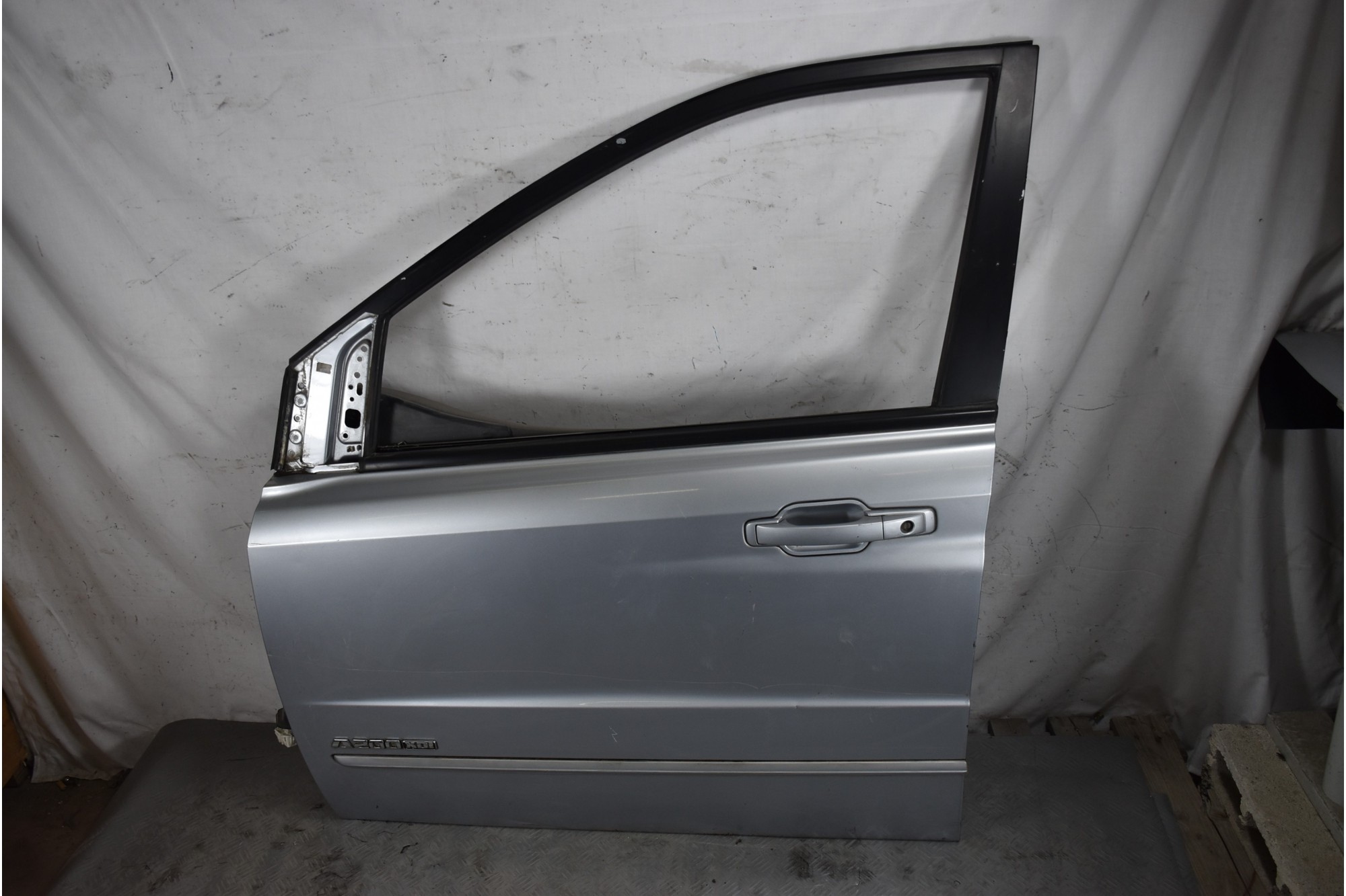 Portiera Sportello Anteriore SX Grigio SsangYong Kyron dal 2005 al 2014  1634205922233