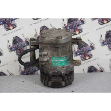 Compressore aria condizionata Volkswagen Polo dal 1994al 1999 cod 2727505834  2411111132333