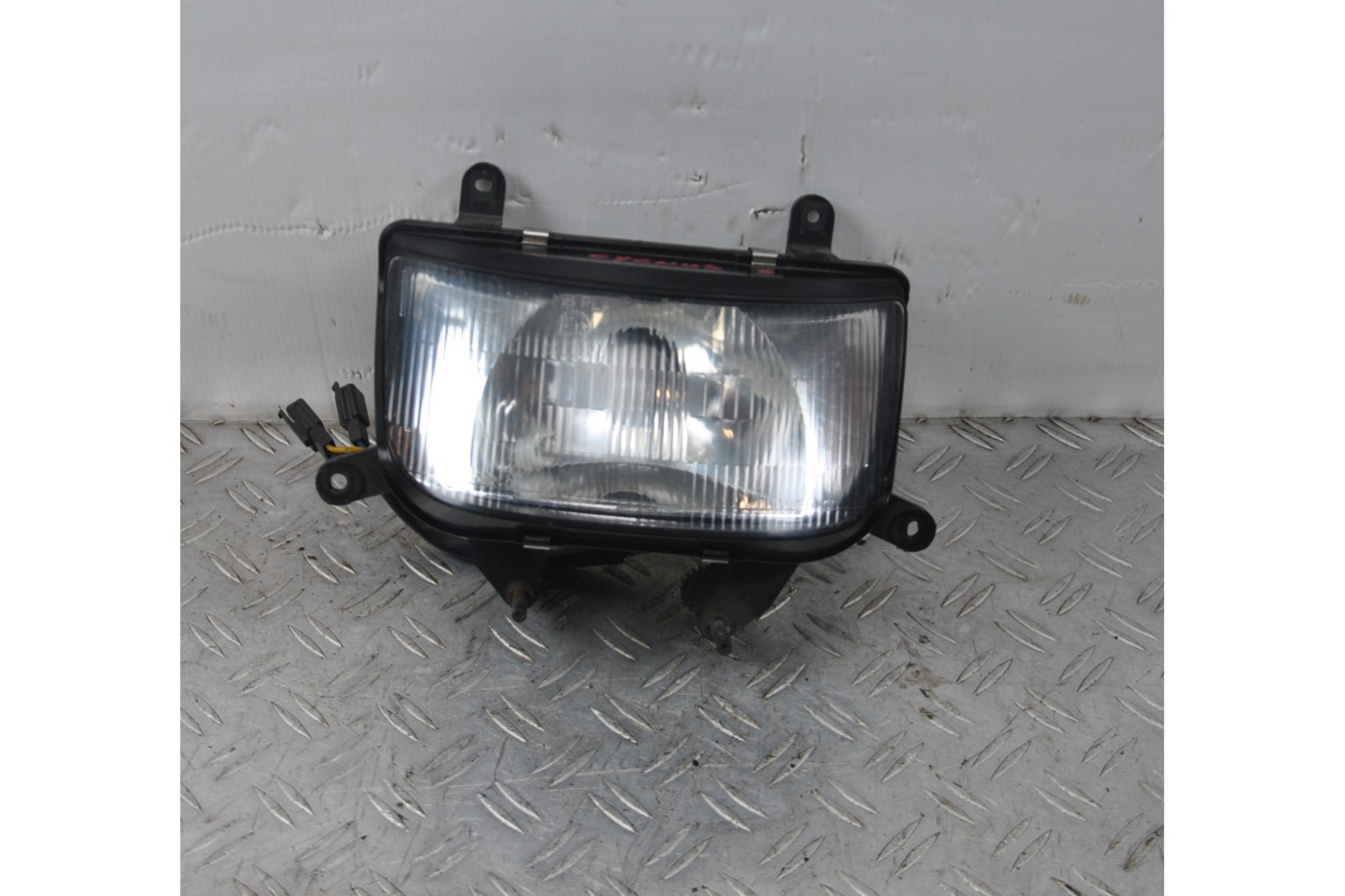 Faro Fanale Anteriore Yamaha Cygnus R 125 dal 1996 al 1999  1635955638238