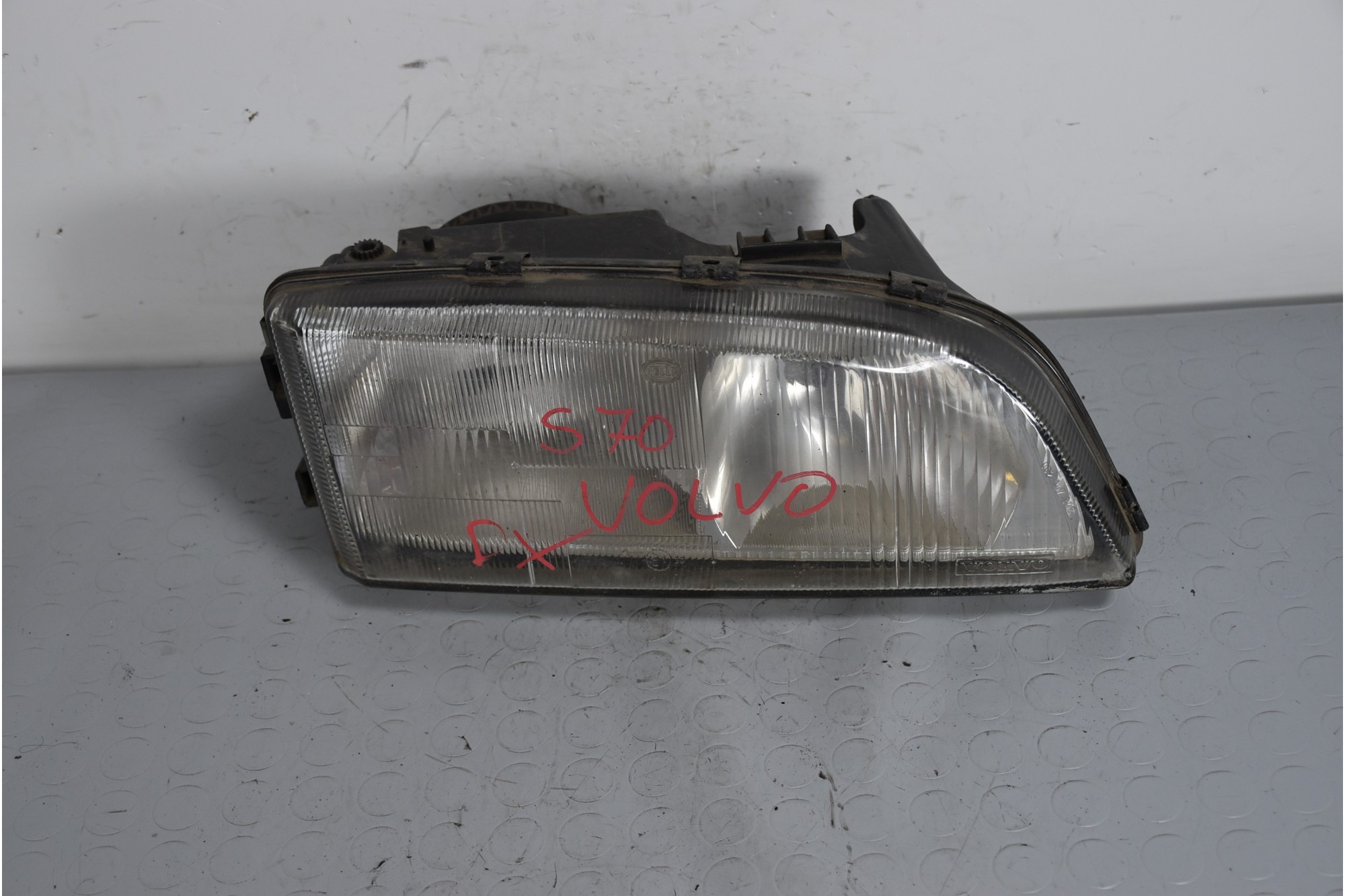 Faro Anteriore DX Volvo S70 dal 1996 al 2000 Cod 8628618  1637250170130