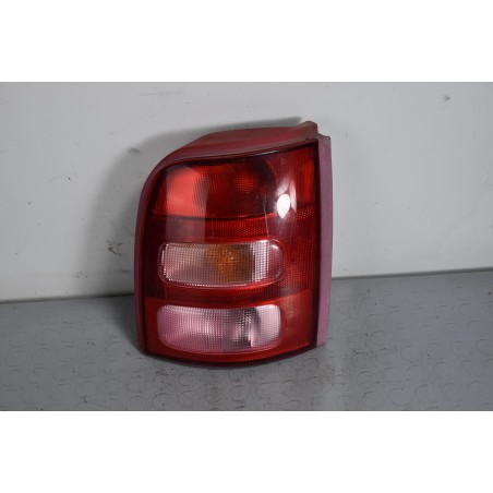 Fanale stop posteriore DX Nissan Micra K11 Dal 1992 al 2002  1637678786951