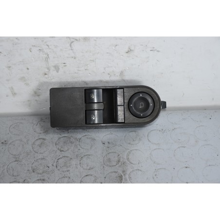 Pulsantiera alzacristalli anteriore SX Opel Astra H Dal 2004 al 2011 Cod 13228706  1637853070011