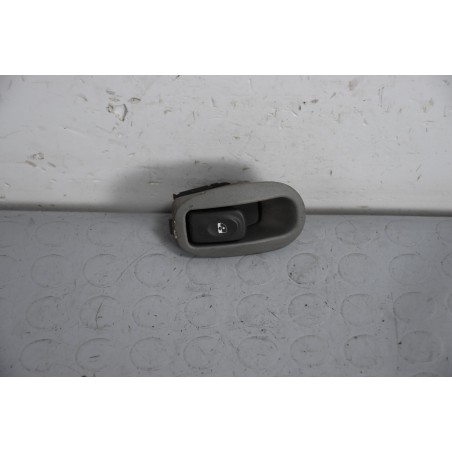 Pulsante alzacristalli anteriore DX Renault Scenic I Dal 1999 al 2003 Cod 432963K  1638200271365