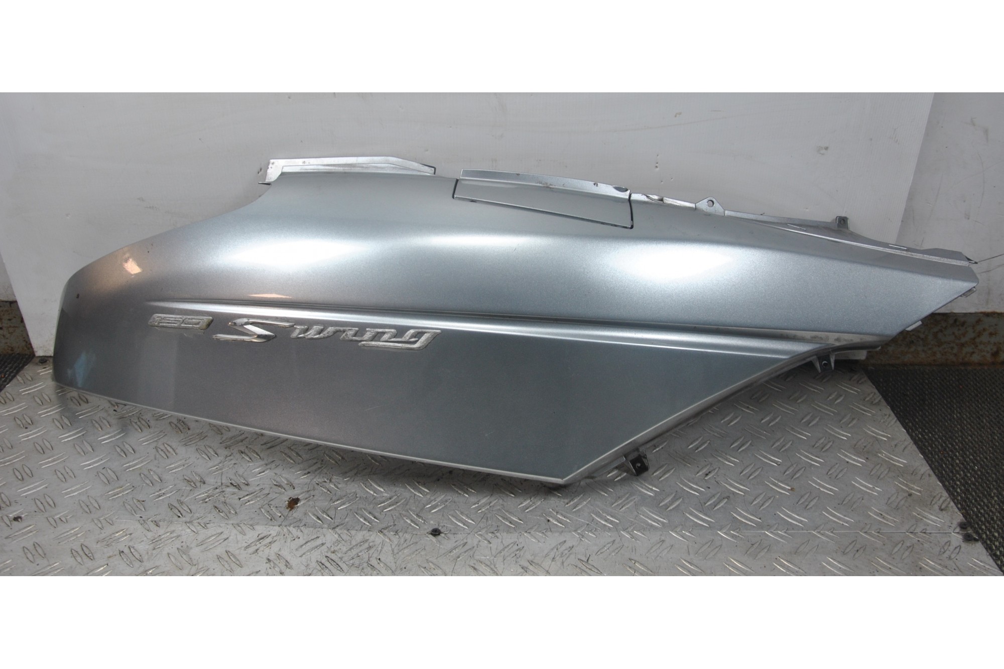 Carena Fianchetto Laterale Posteriore Destro (attacco rotto) Honda S-wing 150 Dal 2007 al 2011  1638779164051