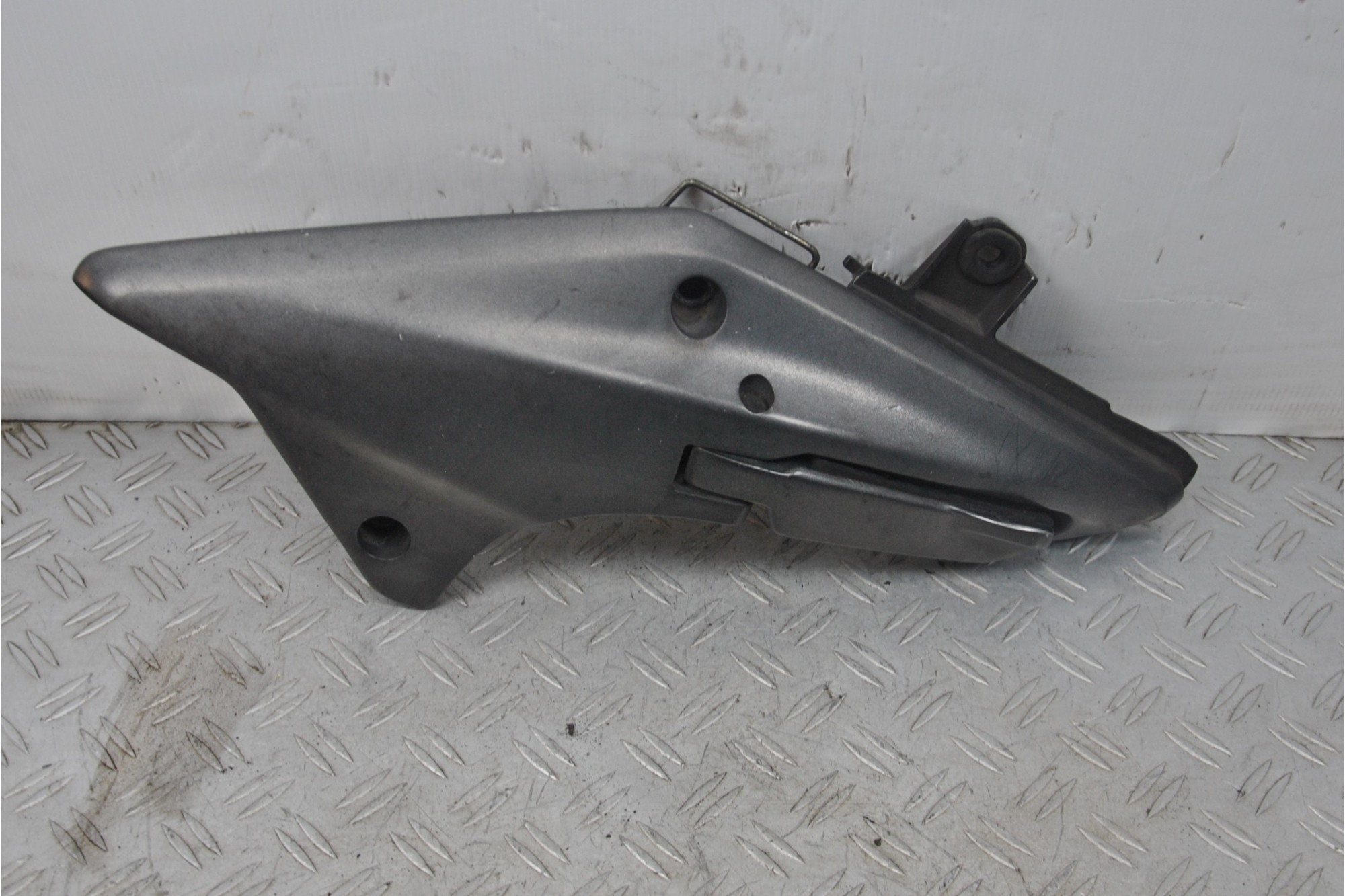 Pedana Poggiapiedi Passeggero Sinistra Honda Silver Wing 400 / 600 Dal 2001 al 2009  1639062240636