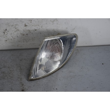 Freccia direzionale anteriore SX Renault Megane I Dal 1995 al 2003 Cod 7700831466  1639481642158