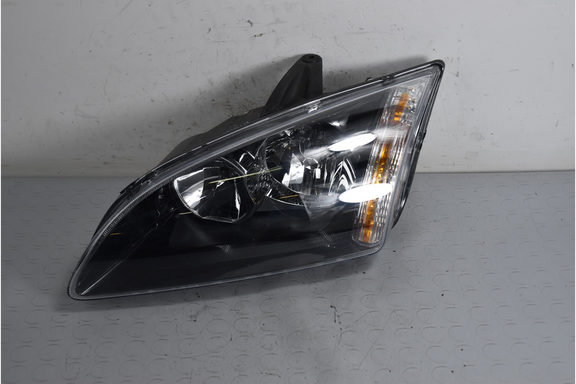 Faro Anteriore SX Ford Focus II dal 2004 al 2008 Cod 1480996  1640703385616