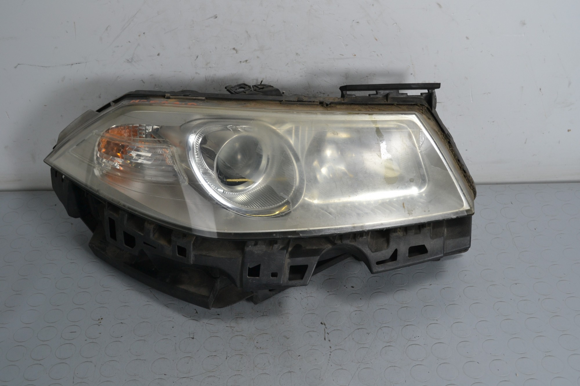 Faro Anteriore DX Renault Megane II dal 2002 al 2010 Cod 7701064022  1641899413954