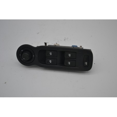 Pulsantiera Alzacristalli Anteriore SX Renault Modus dal 2004 al 2013 Cod 8200387776c  1641900693320