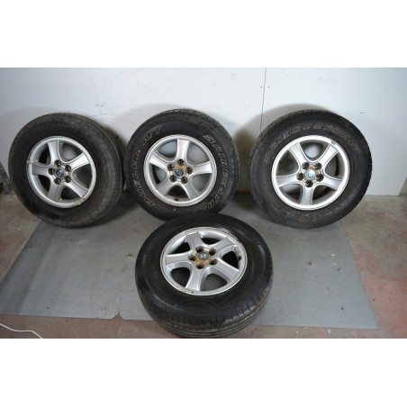 Treno completo gomme e cerchi Hyundai Terracan dal 2001 al 2007 225/70 R16 102S 5 Fori  1642087465328