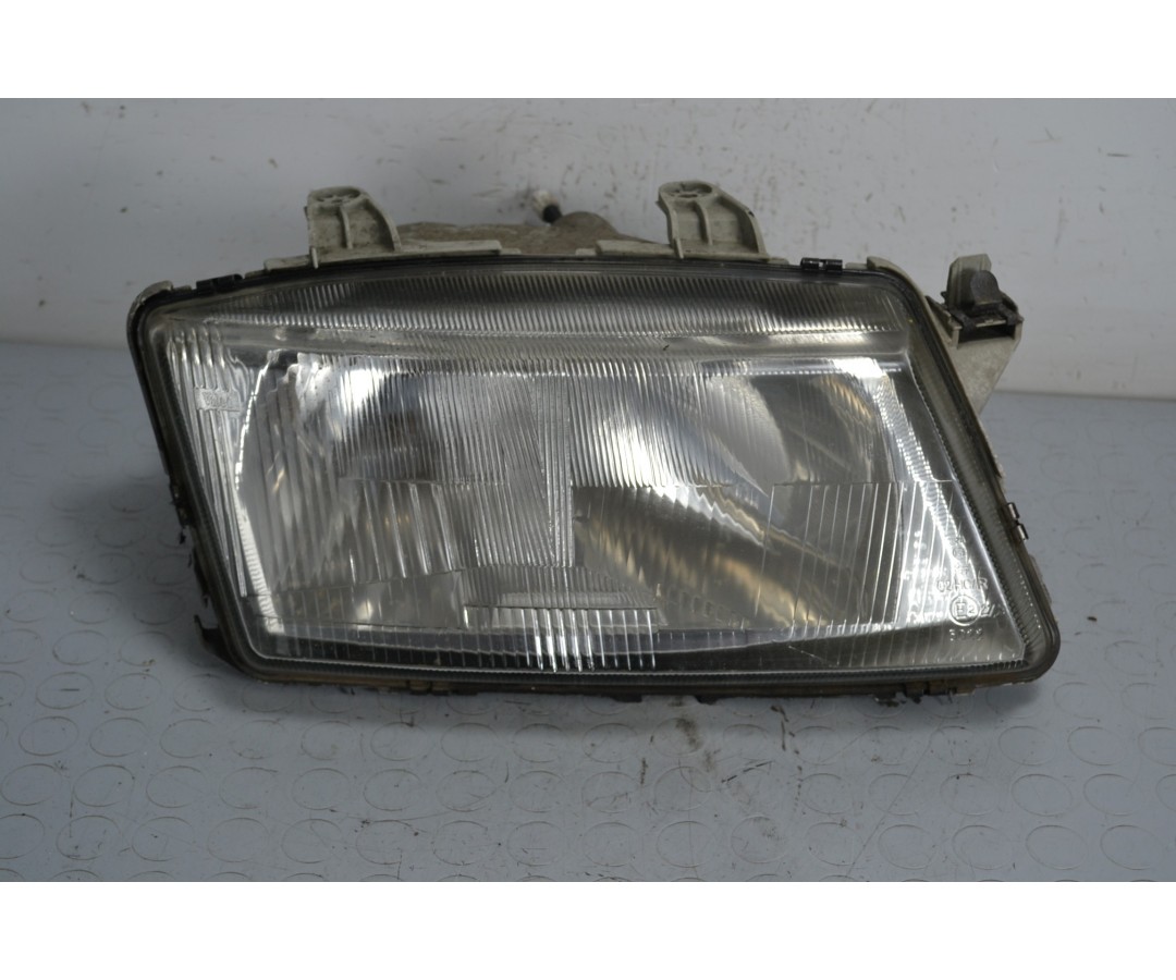 Faro Anteriore DX Saab 9-3 dal 1998 al 2003 Cod 4676409  1644506147983