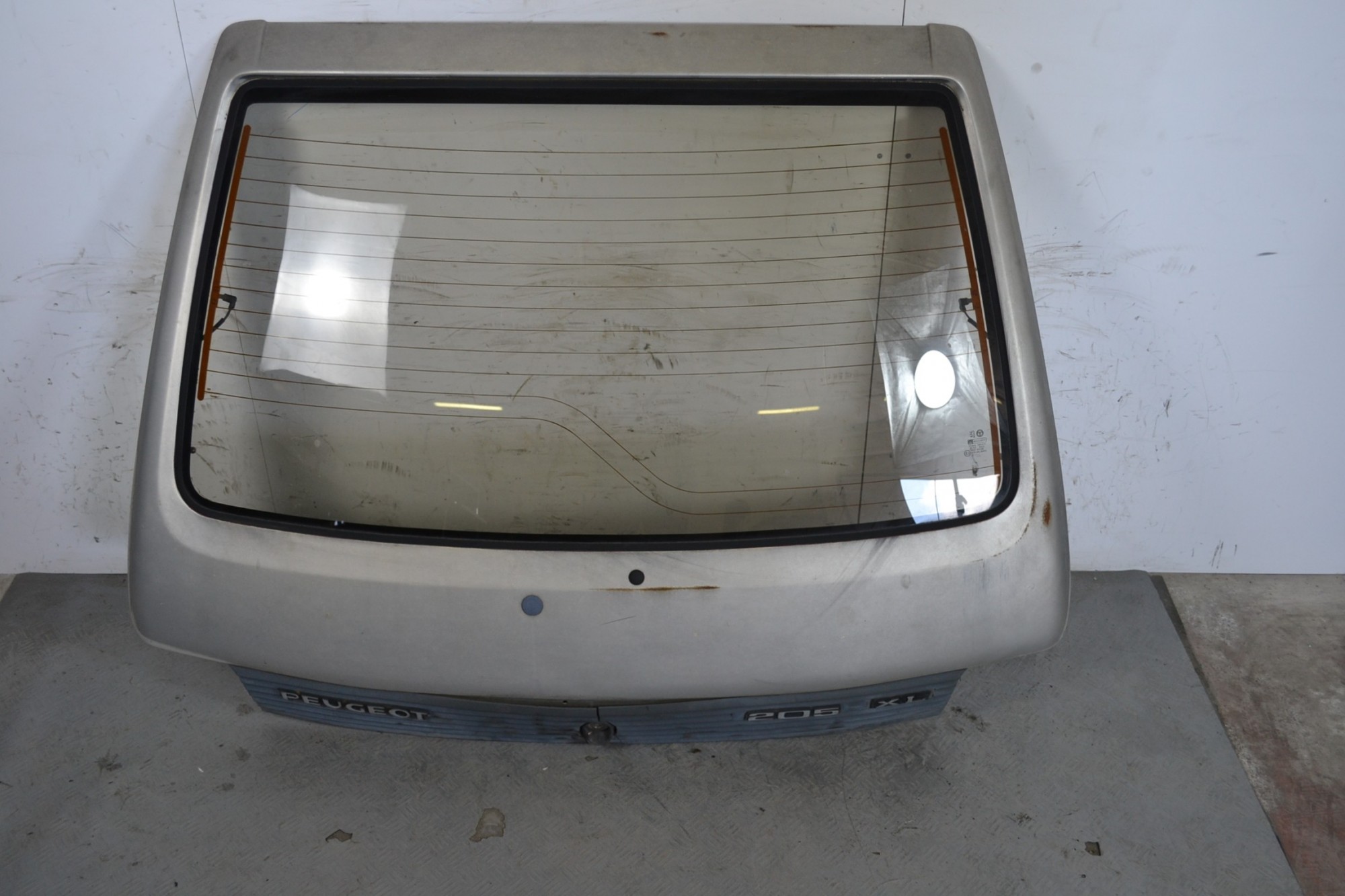 Portellone bagagliaio posteriore Peugeot 205 Dal 1983 al 1998  1646816988270