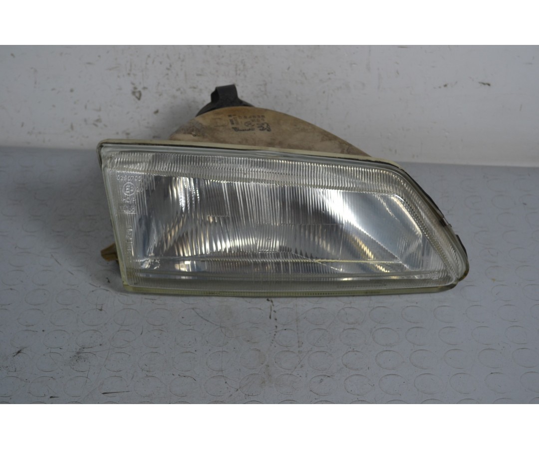 Faro Anteriore DX Peugeot 106 dal 1991 al 1996 Cod 6205C2  1647528931325