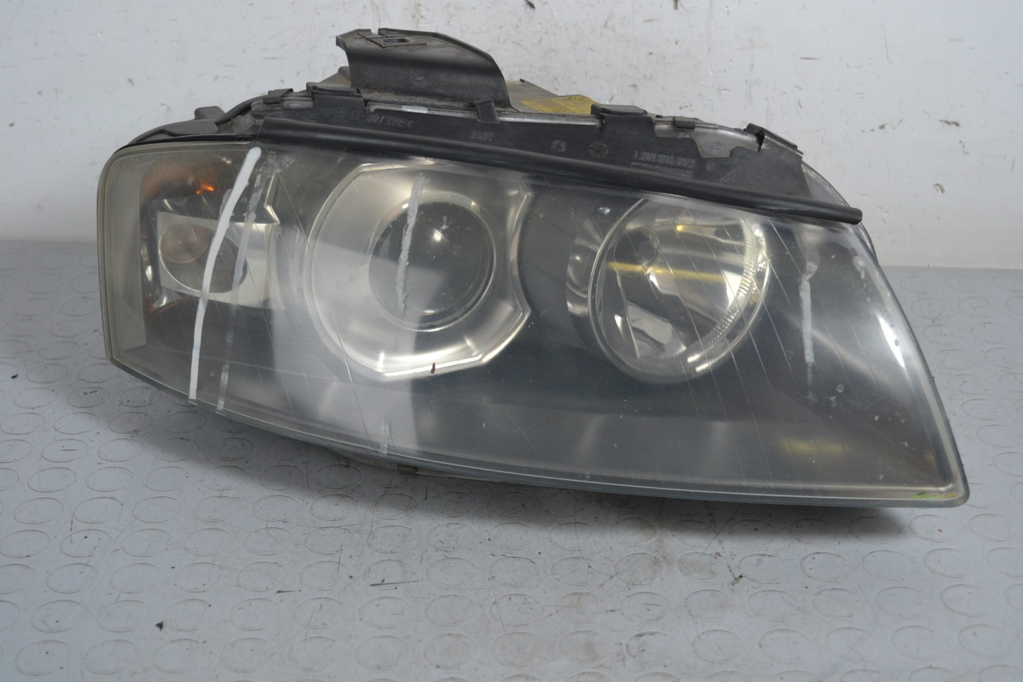 Faro Anteriore DX Audi A3 8P dal 2003 al 2010 Cod 8p0941004d  1648117088642