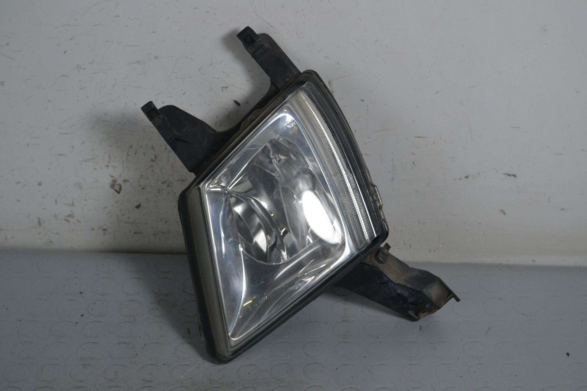 Faro Fendinebbia SX Peugeot 407 SW dal 2004 al 2012 Cod 42170748  1648710158919