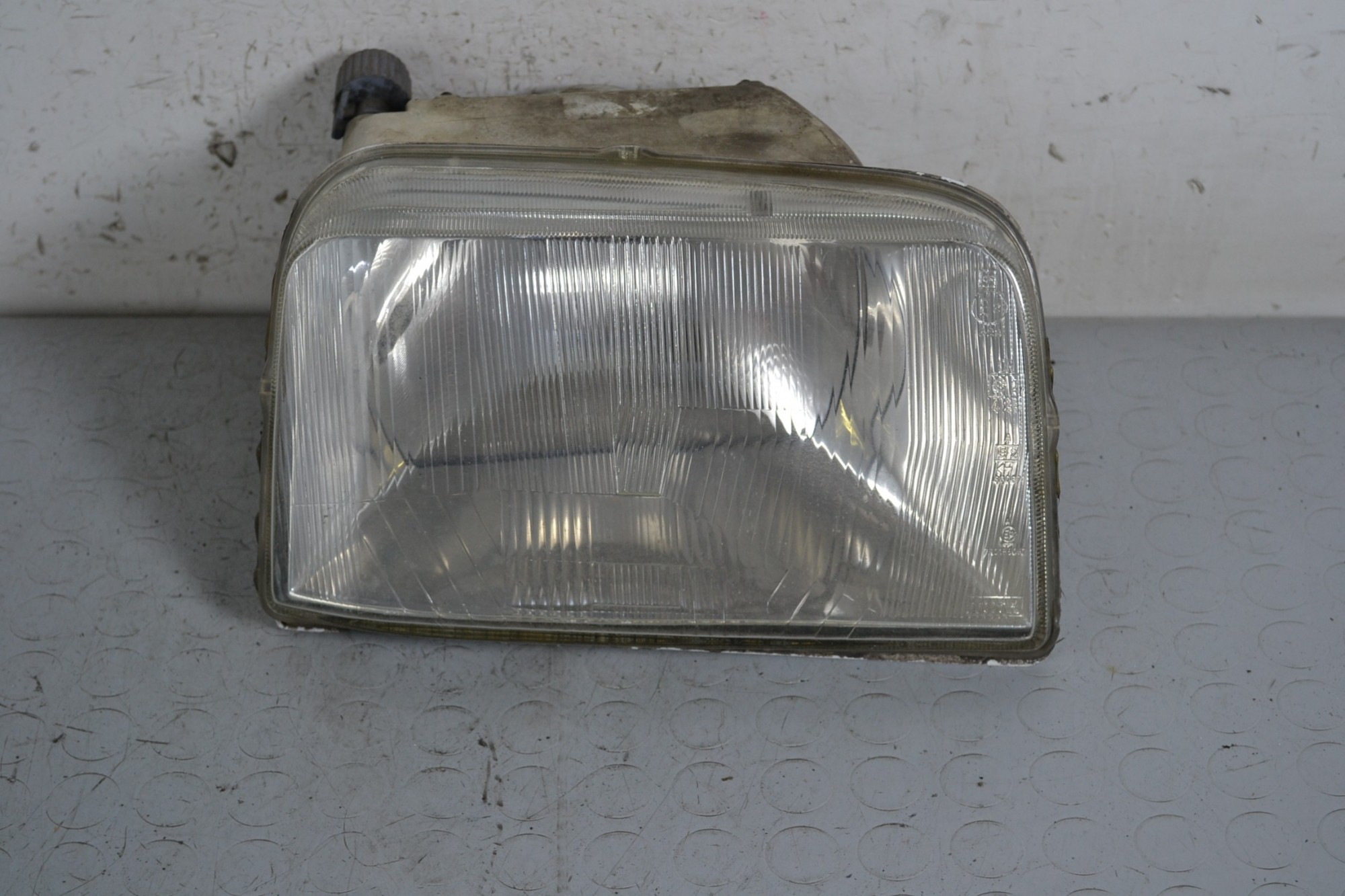 Faro fanale anteriore DX Renault Super 5 Dal 1984 al 1996  1650379490200